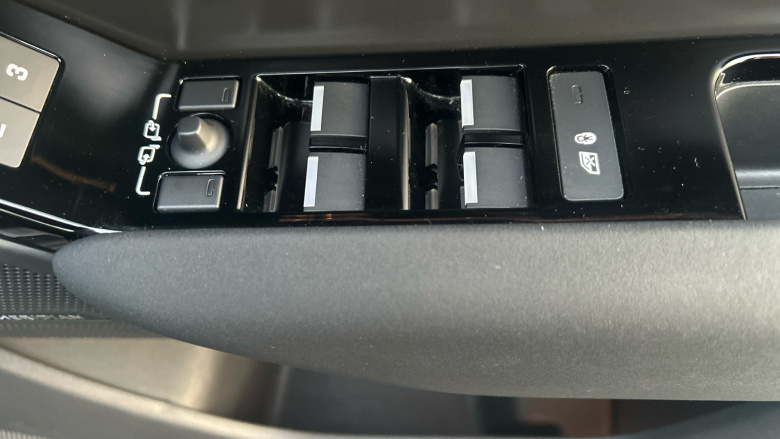 Land Rover Range Rover Velar 2.0 D200 MHEV Dynamic SE 5dr Auto Diesel Estate